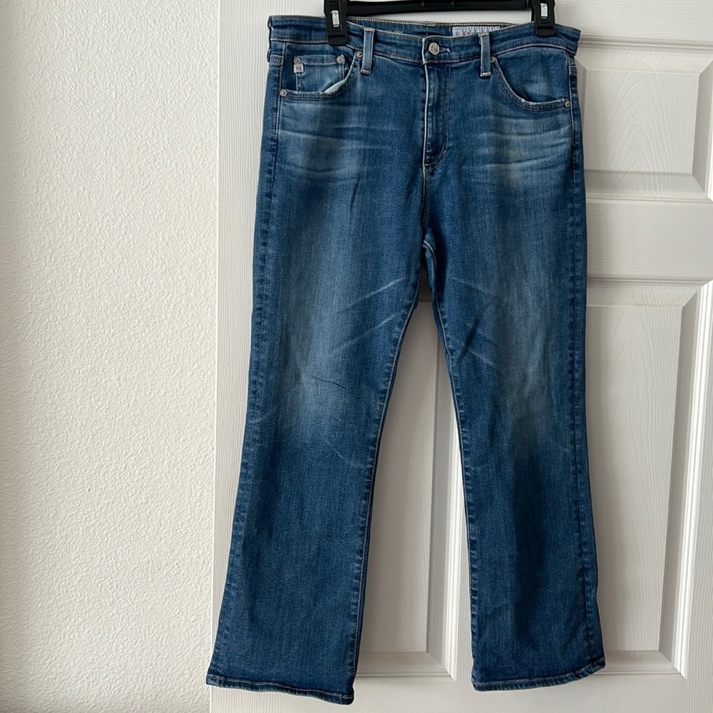 Super comfy stretch denim AG jeans. “The Jodi Crop”
